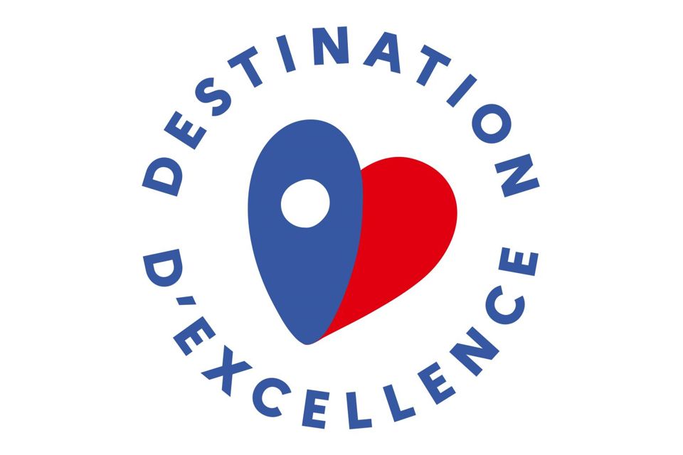 Label - Destination Excellence